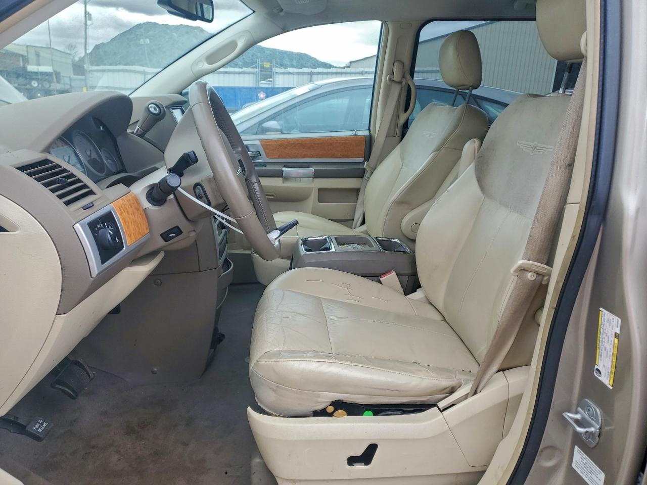 2008 Chrysler Town & Country Limited VIN: 2A8HR64X68R723302 Lot: 94520305