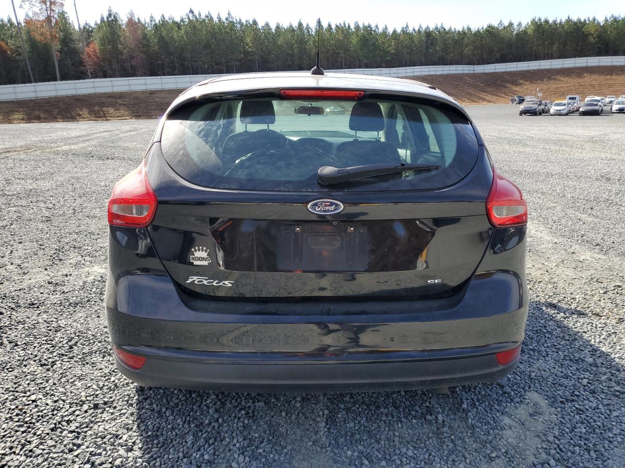 2017 Ford Focus Se VIN: 1FADP3K22HL282509 Lot: 92484885