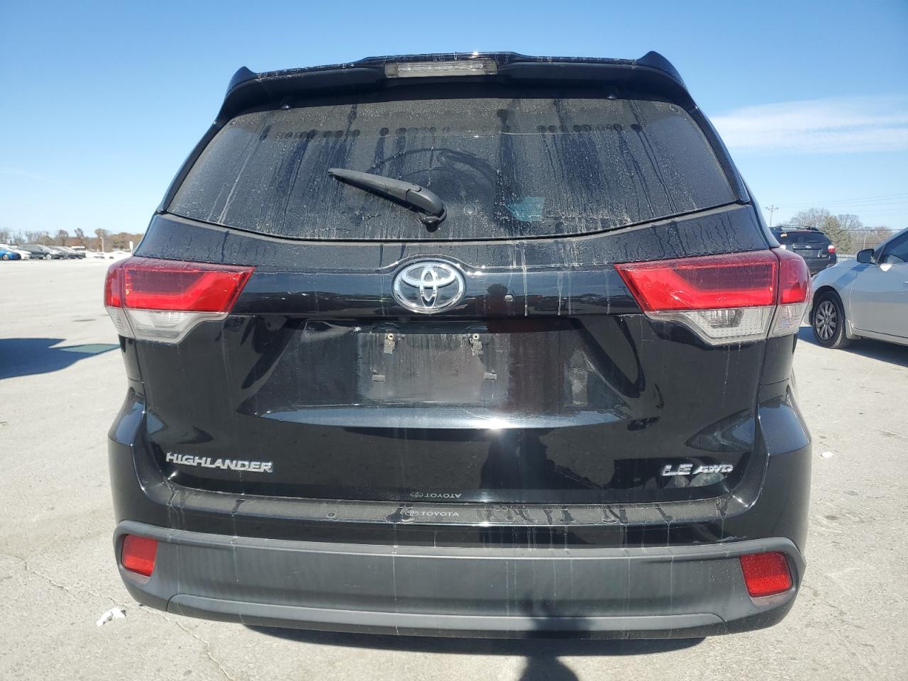 2019 Toyota Highlander Le VIN: 5TDBZRFH4KS941158 Lot: 93205425