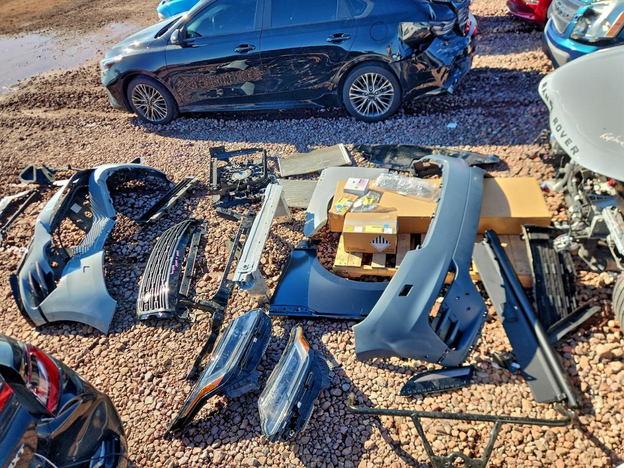 2025 Land Rover Range Rover Velar Dynamic Se VIN: SALYL2EX9SA392414 Lot: 90647875