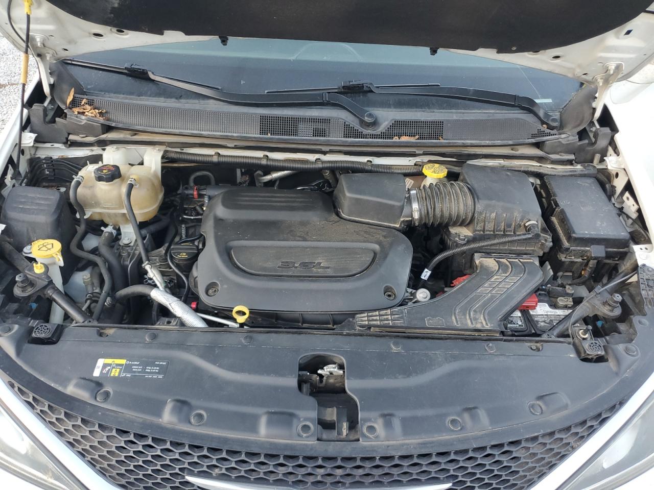 2019 Chrysler Pacifica Touring L VIN: 2C4RC1BG0KR566926 Lot: 91398005