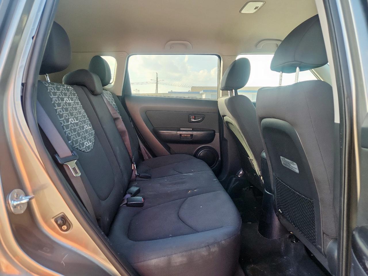 2011 Kia Soul + VIN: KNDJT2A20B7228095 Lot: 85433185