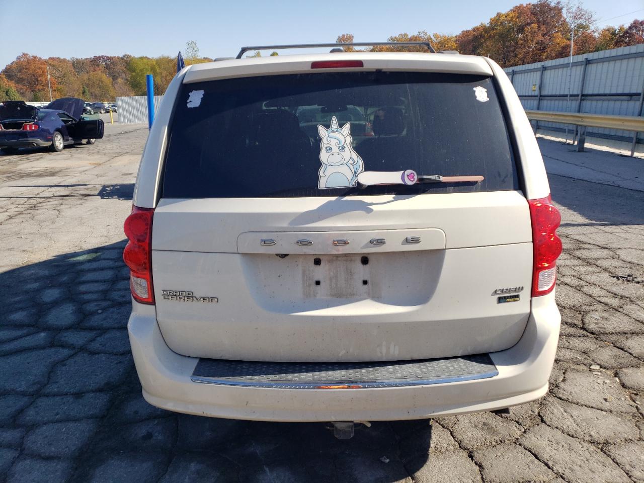 2011 Dodge Grand Caravan Crew VIN: 2D4RN5DG1BR751360 Lot: 91569645