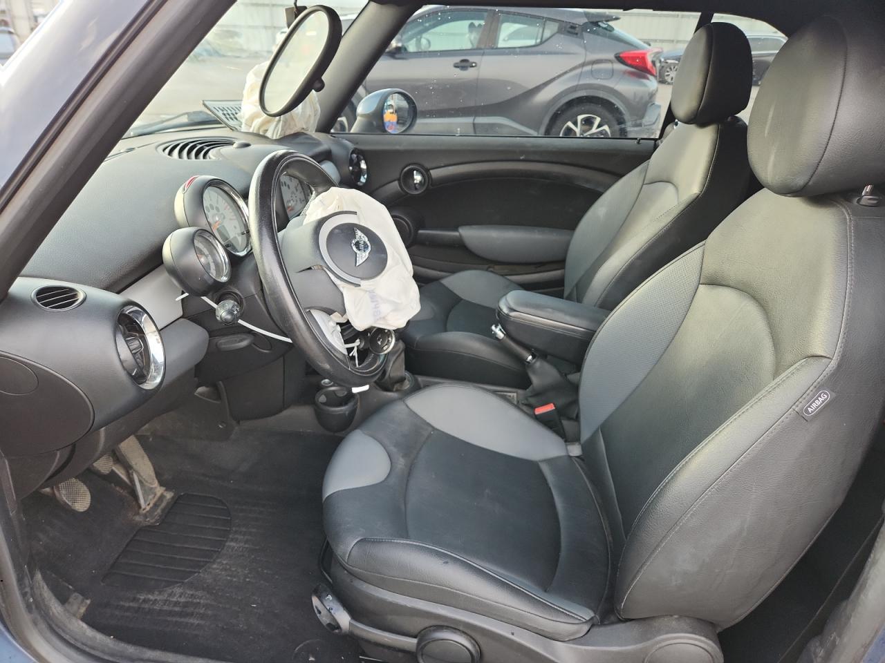 2010 Mini Cooper VIN: WMWMR3C50ATZ19509 Lot: 93228175