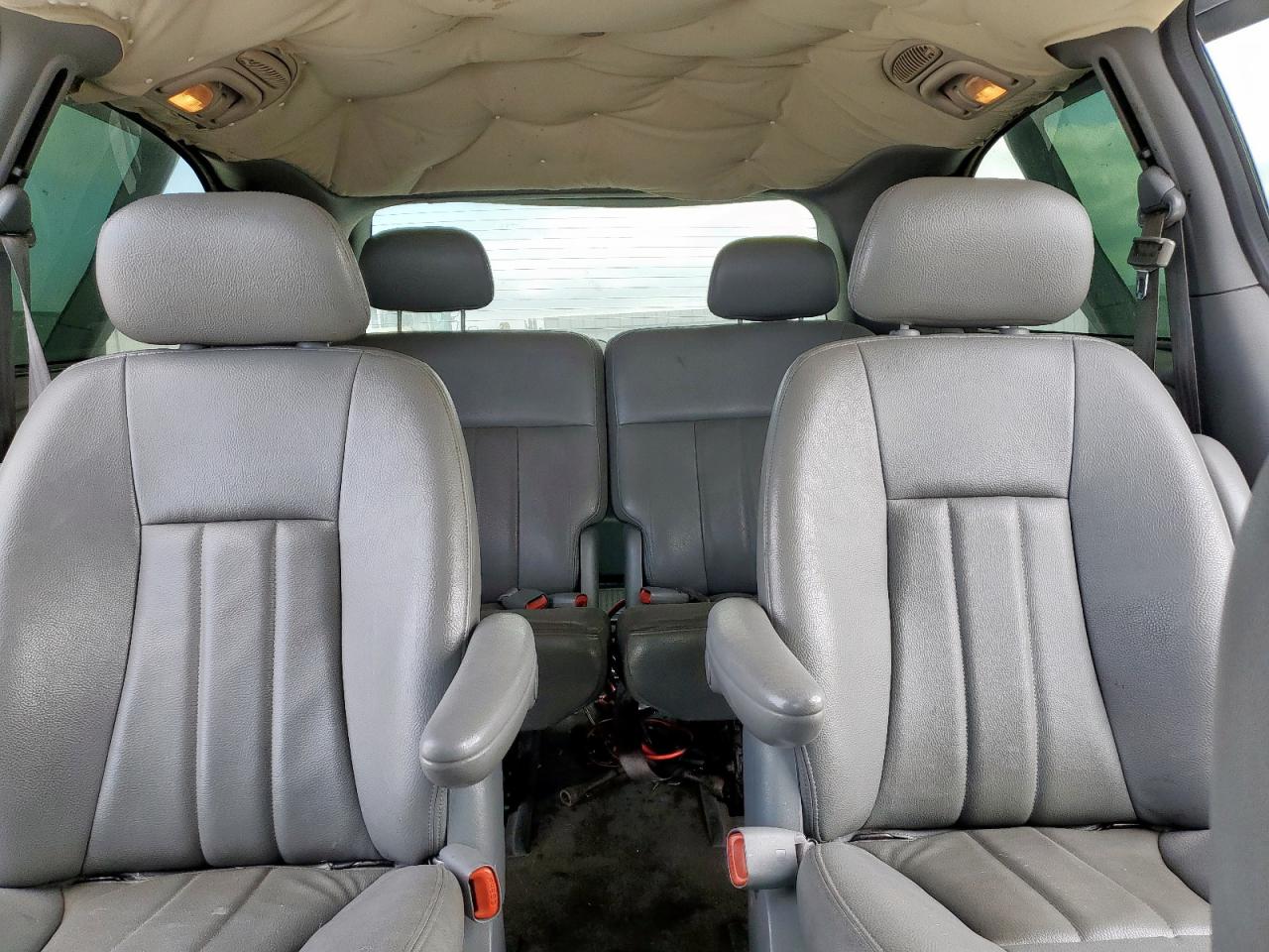 2004 Chrysler Town & Country Touring VIN: 2C4GP54L84R604127 Lot: 92996695