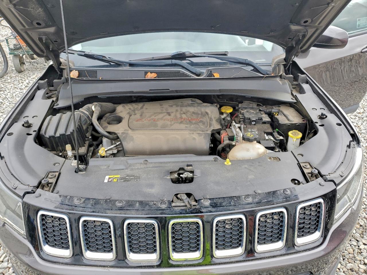 2017 Jeep Compass Latitude VIN: 3C4NJDBBXHT692971 Lot: 93394675