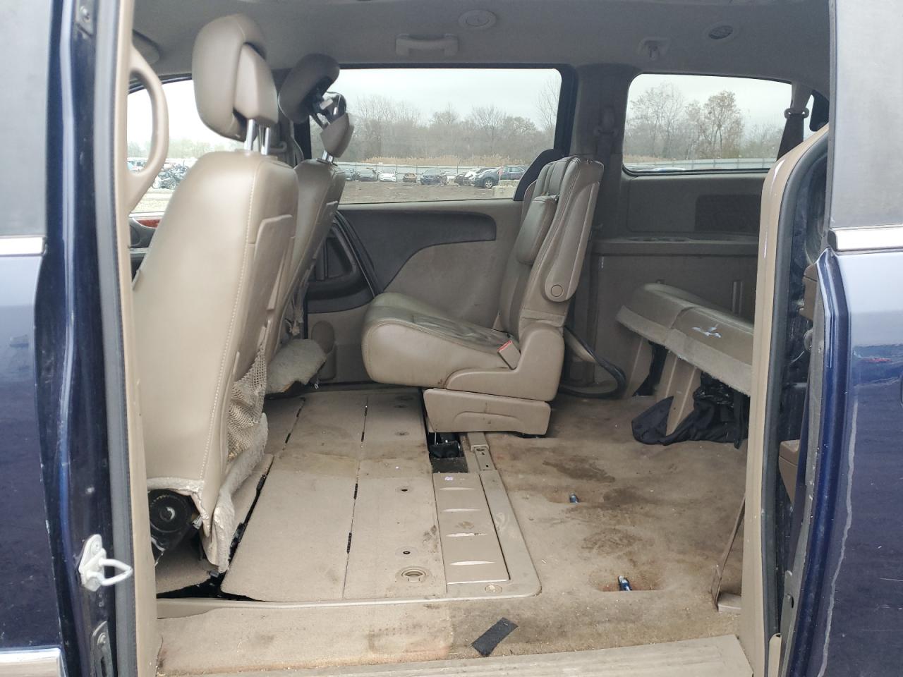 2016 Chrysler Town & Country Touring VIN: 2C4RC1BGXGR245385 Lot: 92758715