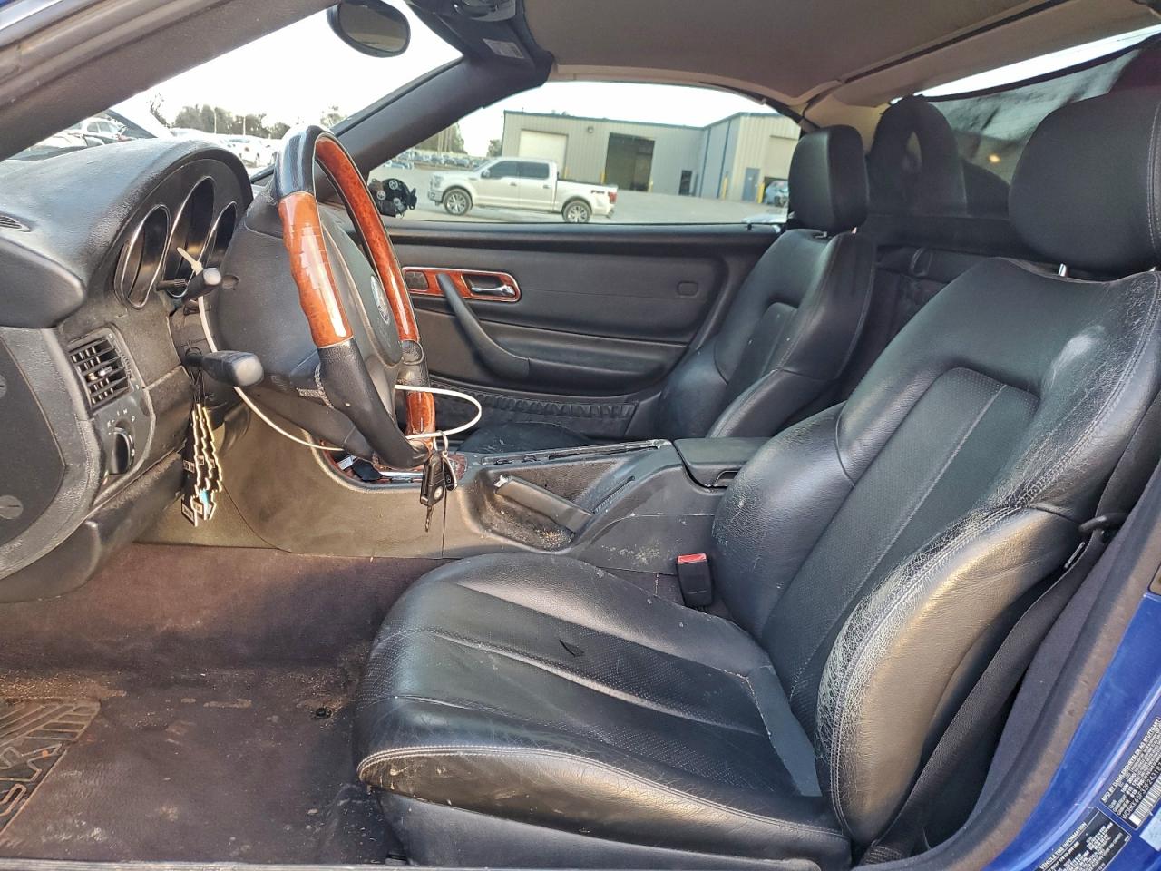 2002 Mercedes-Benz Slk 320 VIN: WDBKK65F32F243187 Lot: 93826685