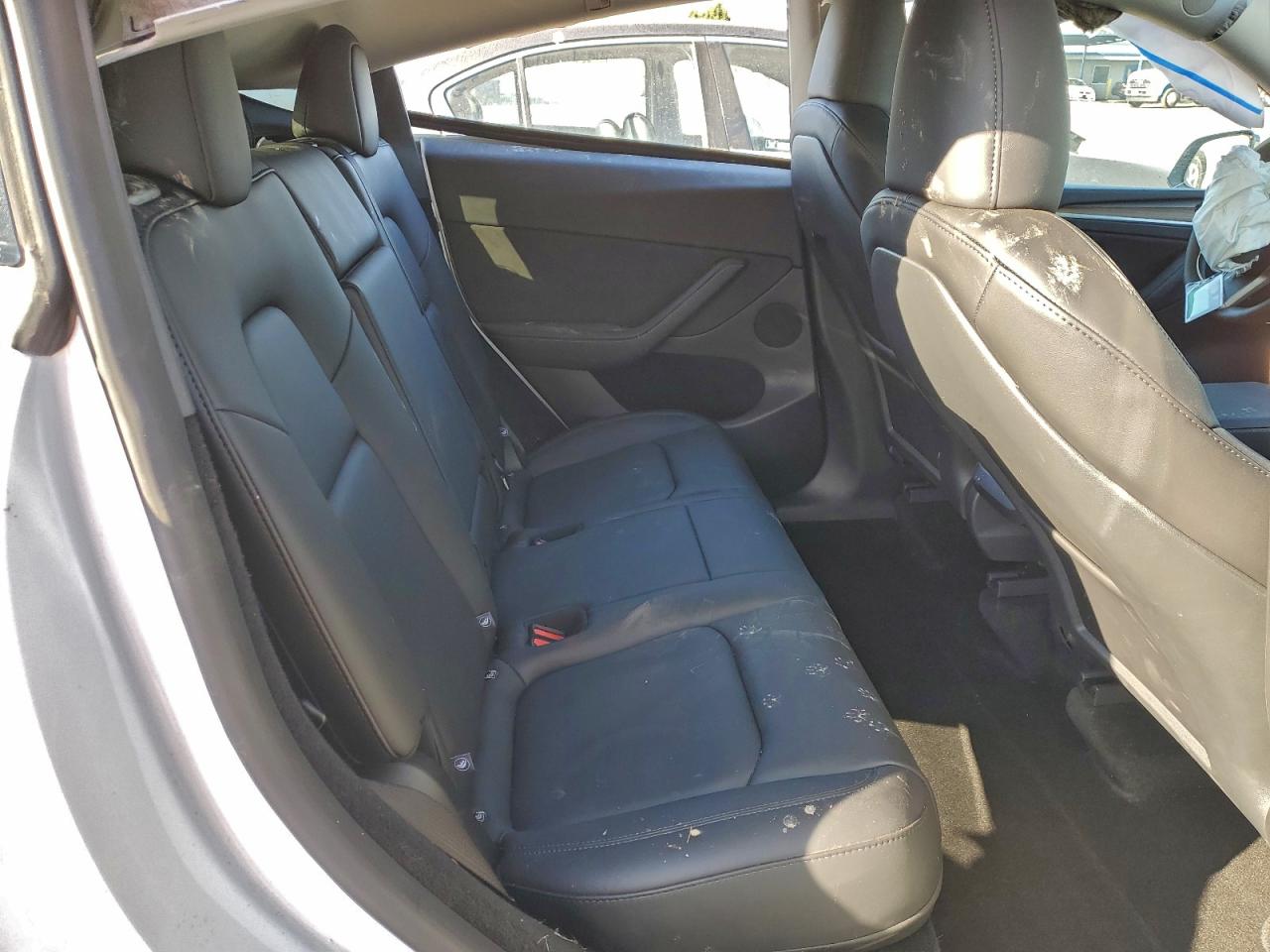 2025 Tesla Model Y VIN: 7SAYGDEFXSF299877 Lot: 94251095