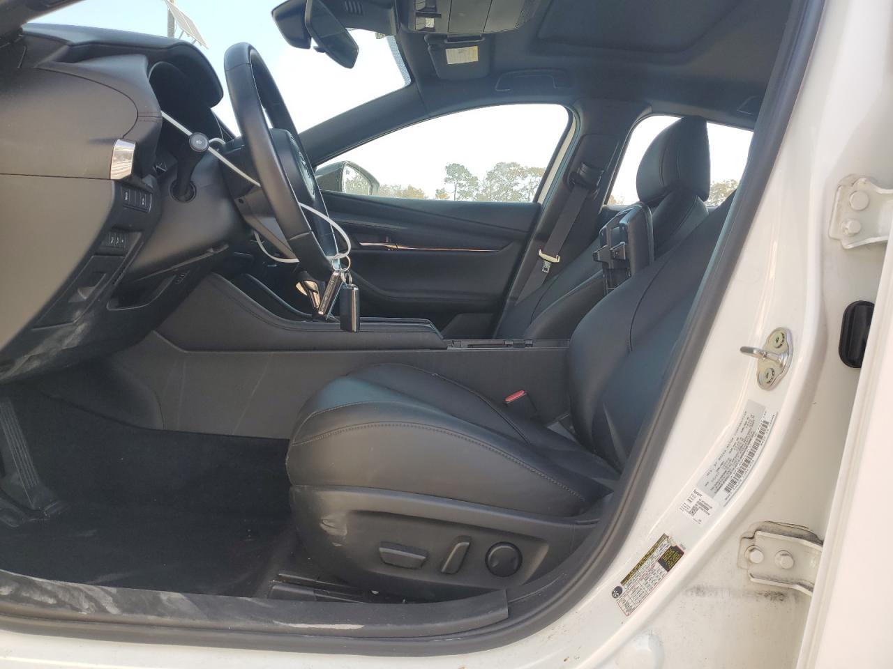 2023 Mazda 3 Preferred VIN: JM1BPALM8P1617157 Lot: 93515395