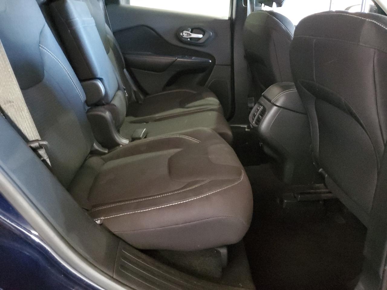 2015 Jeep Cherokee Latitude VIN: 1C4PJMCS6FW709408 Lot: 92283145