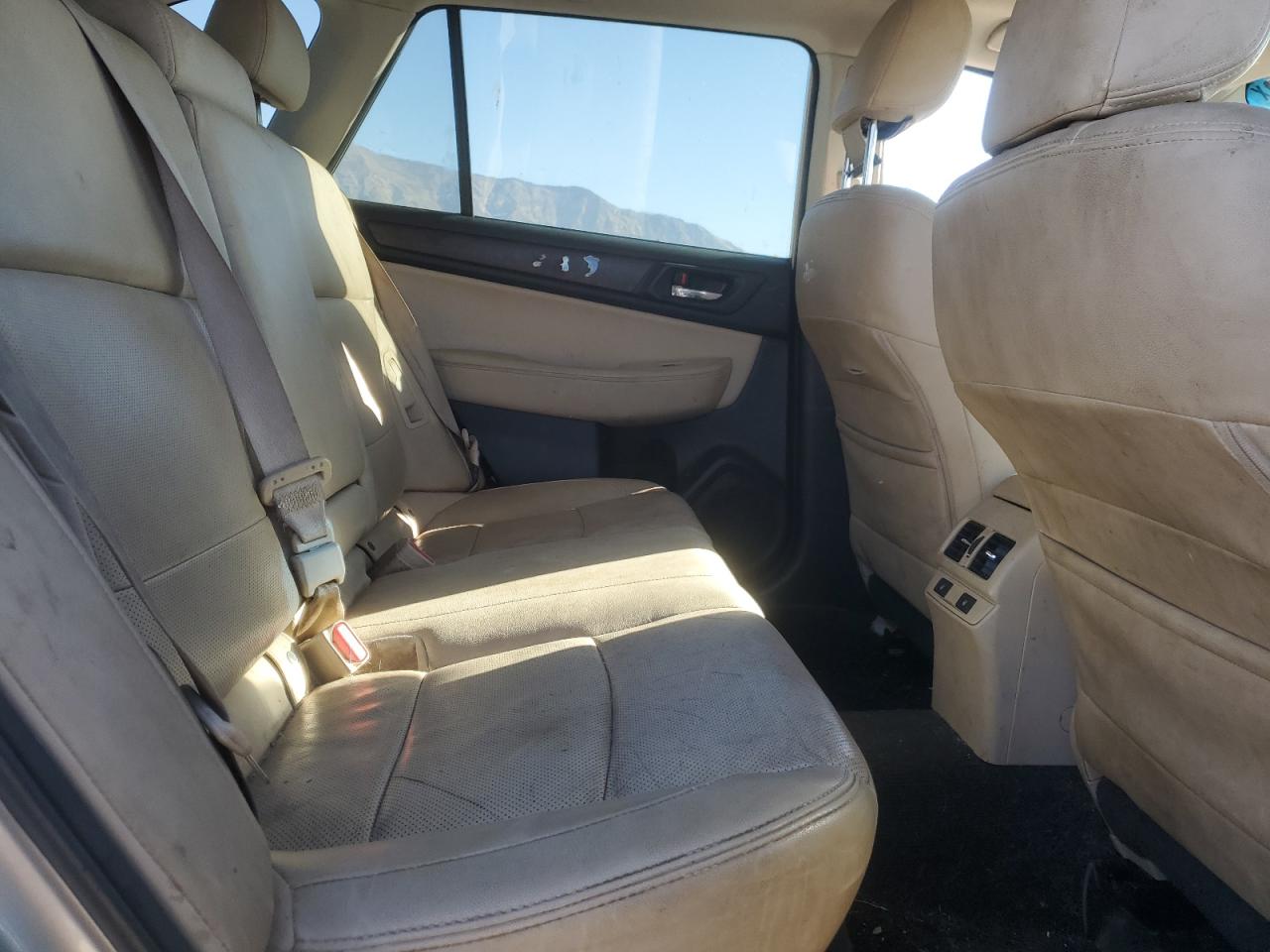 2015 Subaru Outback 2.5I Limited VIN: 4S4BSBLC8F3210918 Lot: 92736285