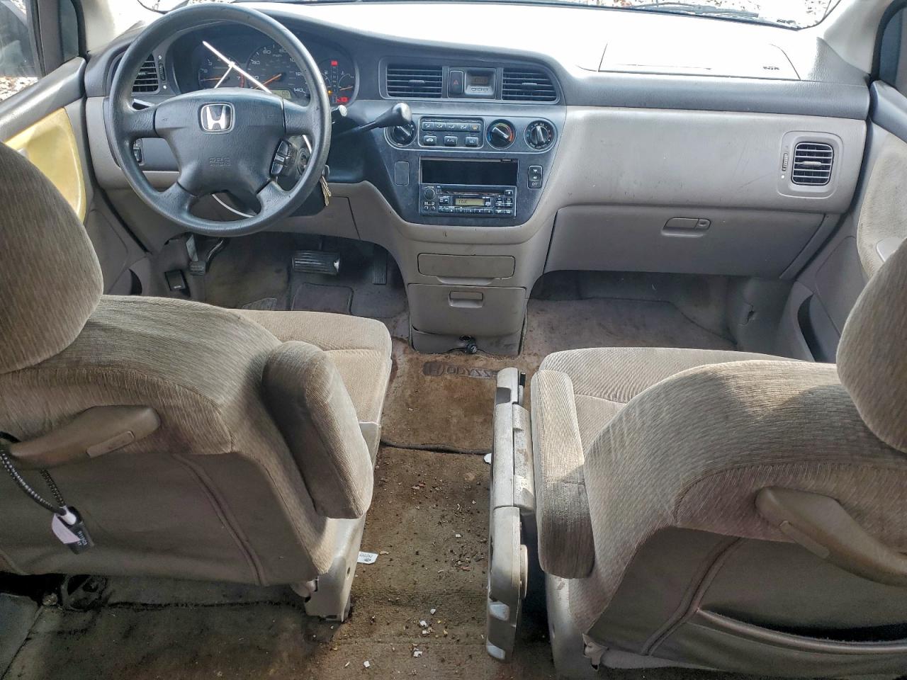 2002 Honda Odyssey Lx VIN: 5FNRL185X2B007904 Lot: 94361275