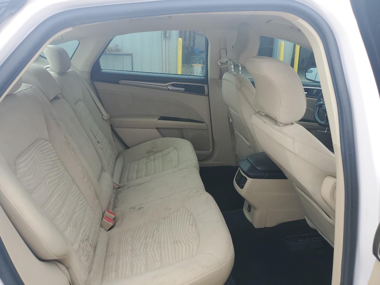 2016 Ford Fusion Se VIN: 3FA6P0H7XGR334222 Lot: 92049475