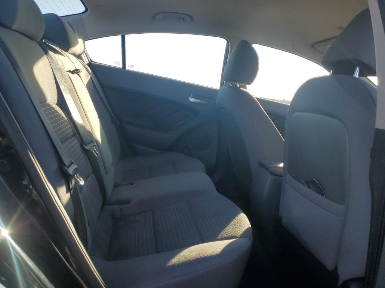 2018 Kia Forte Lx VIN: 3KPFL4A70JE164734 Lot: 93656215