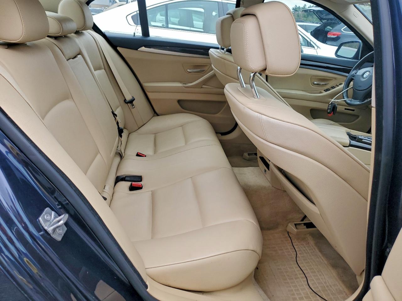 2013 BMW 535 Xi VIN: WBAFU7C52DDU68371 Lot: 93401485