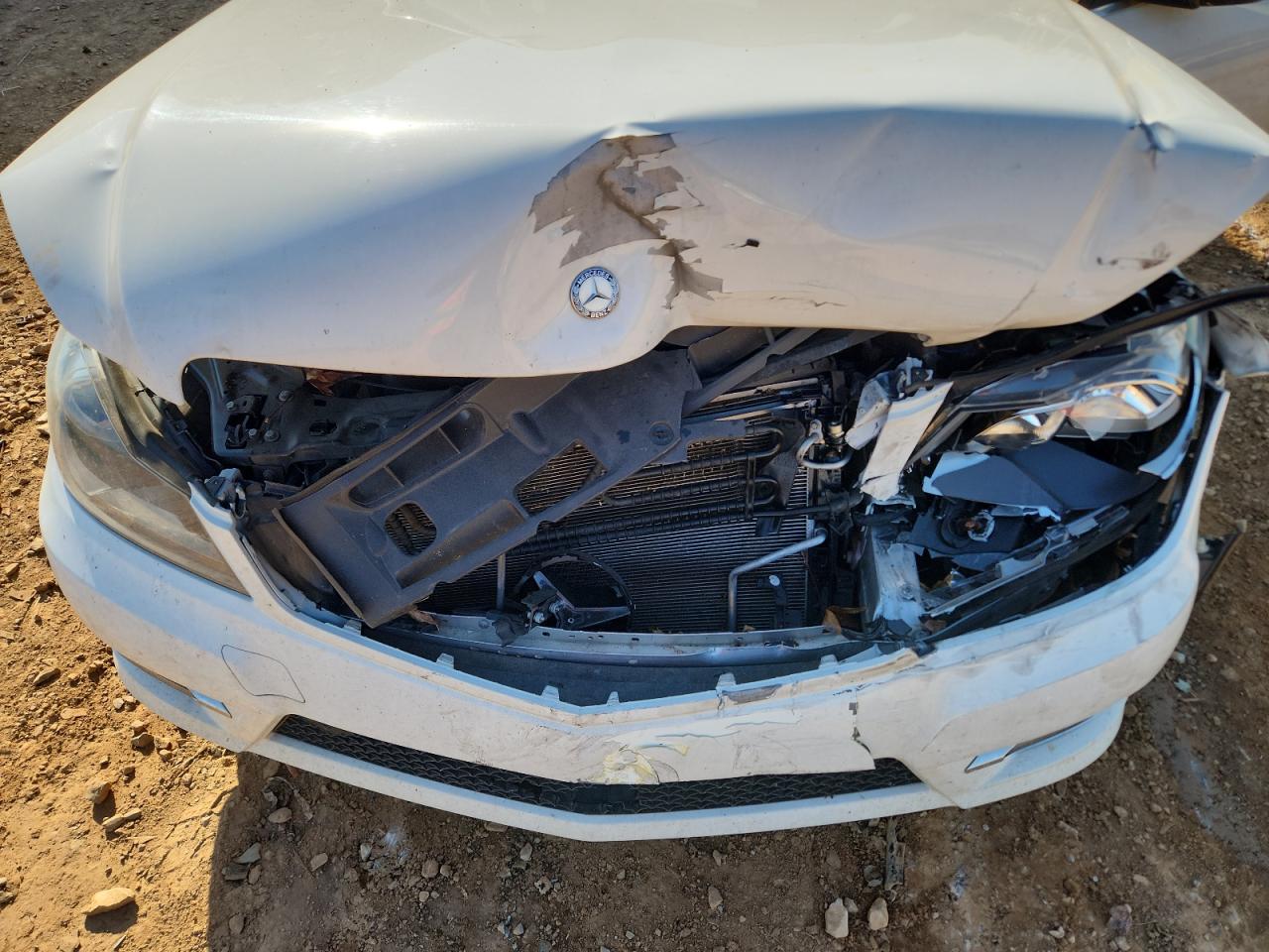 2014 Mercedes-Benz C 250 VIN: WDDGF4HB8EA963293 Lot: 93528105