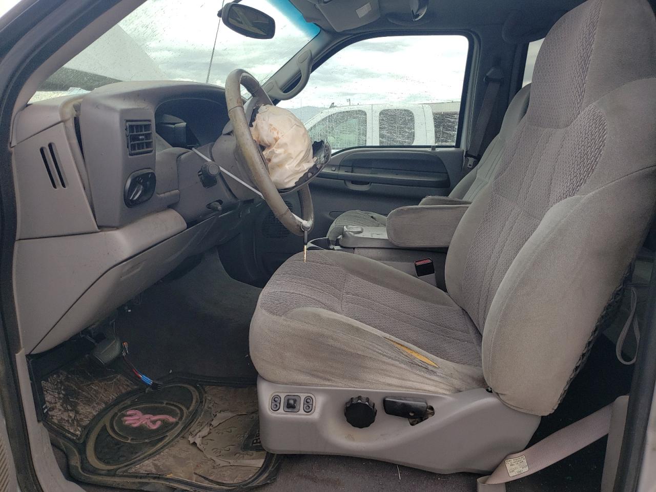 2001 Ford Excursion Xlt VIN: 1FMNU40S61EC87945 Lot: 92665075