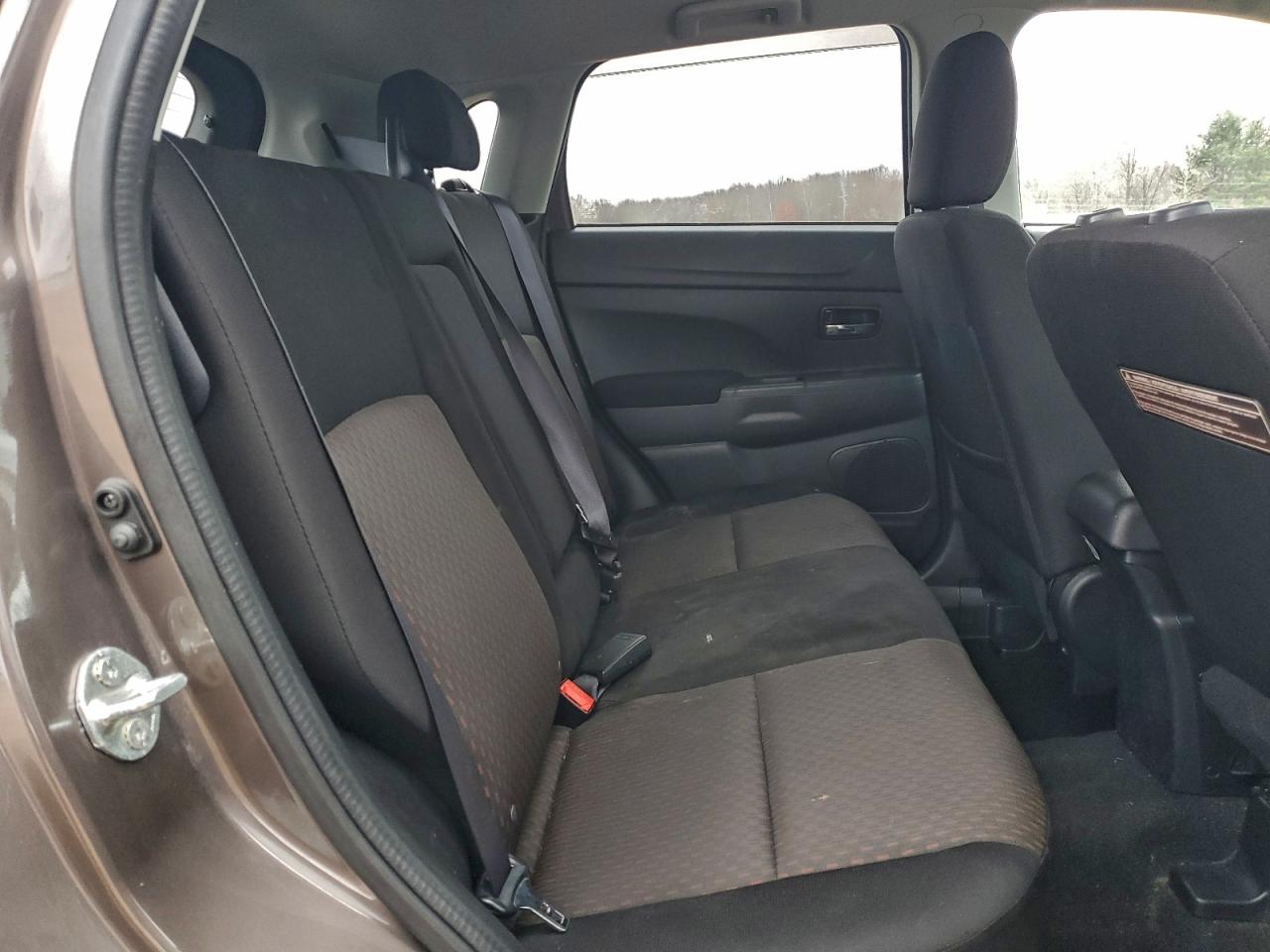 2017 Mitsubishi Outlander Sport Es VIN: JA4AP3AUXHZ000463 Lot: 94039255