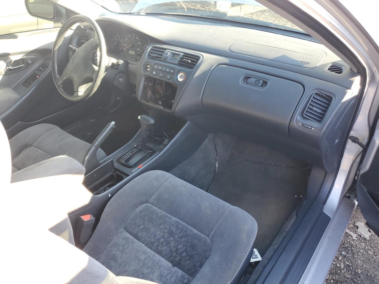 1999 Honda Accord Ex VIN: 1HGCG3254XA023984 Lot: 91731355