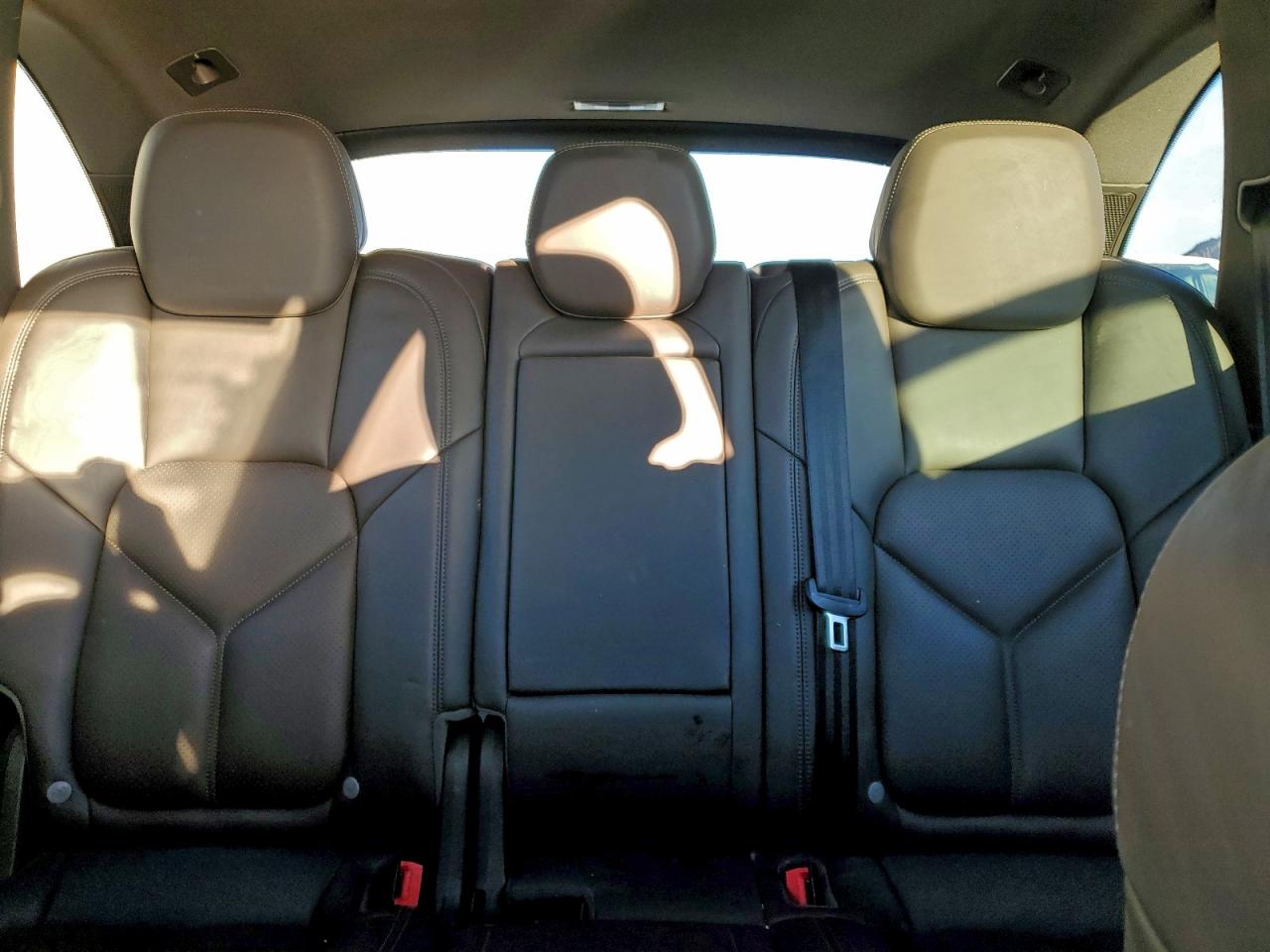 2017 Porsche Cayenne S VIN: WP1AB2A23HLA53617 Lot: 92751715