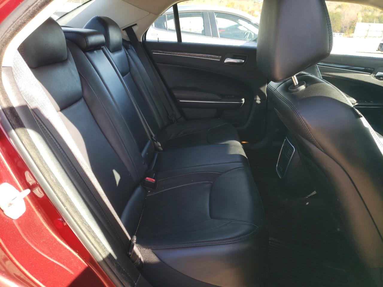 2016 Chrysler 300 Limited VIN: 2C3CCAAGXGH208077 Lot: 91294155