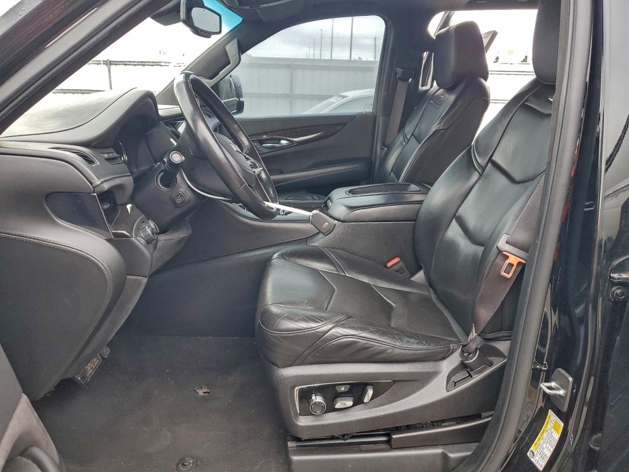 2016 Cadillac Escalade Platinum VIN: 1GYS4DKJ2GR370473 Lot: 93936455