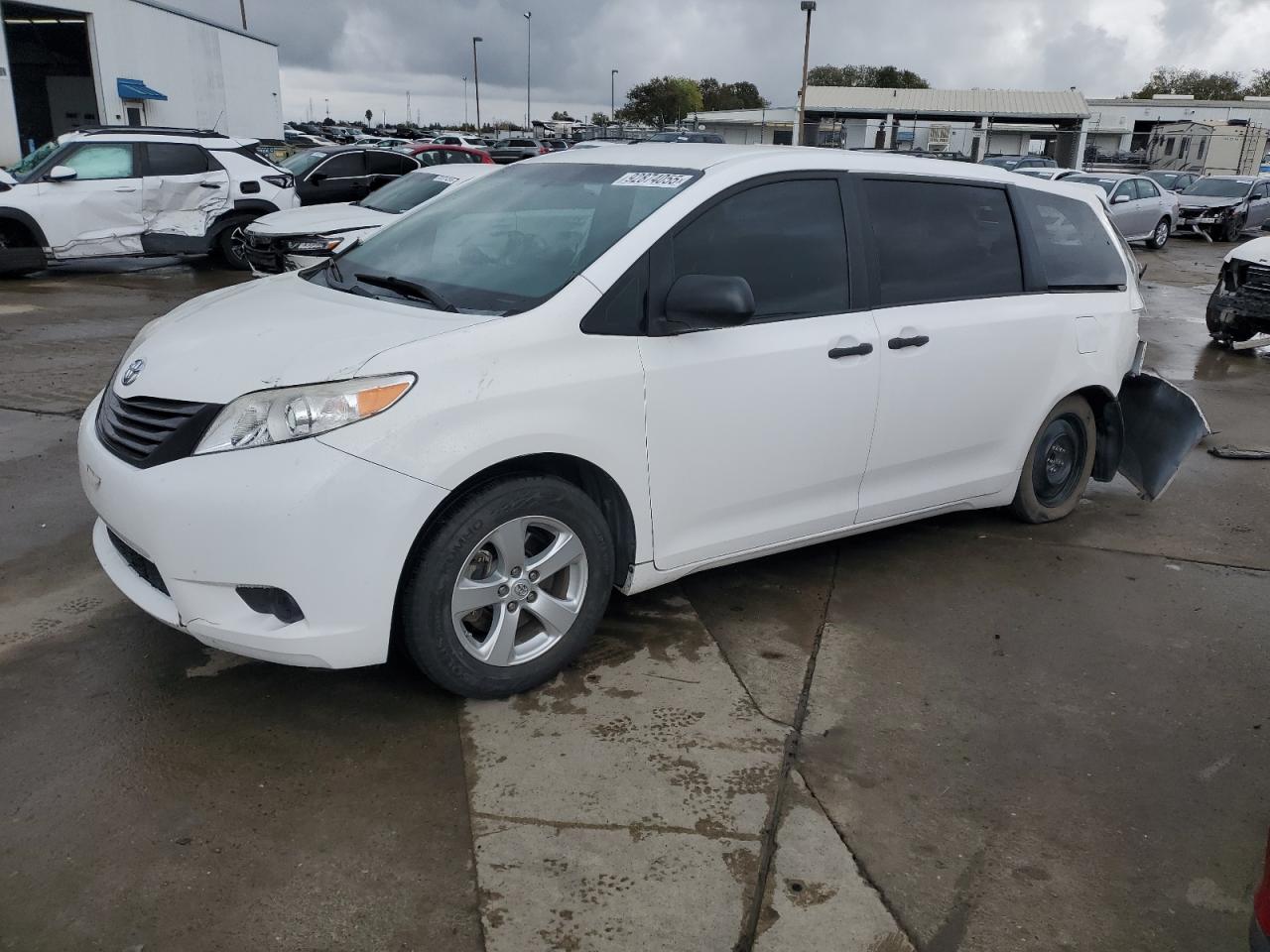 2016 Toyota Sienna VIN: 5TDZK3DC0GS690685 Lot: 92874055