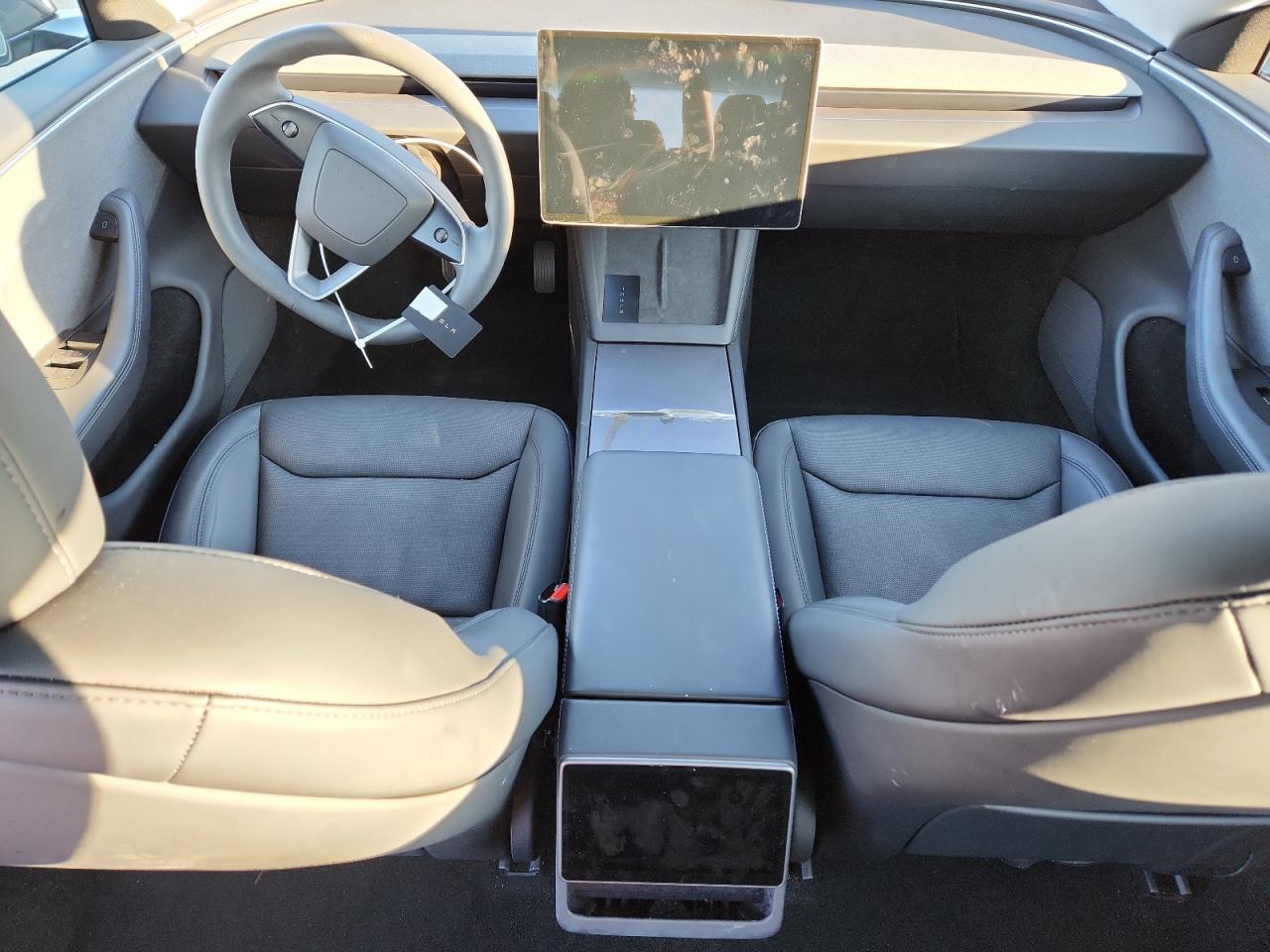 2025 Tesla Model 3 VIN: 5YJ3E1EA7SF970292 Lot: 90986945