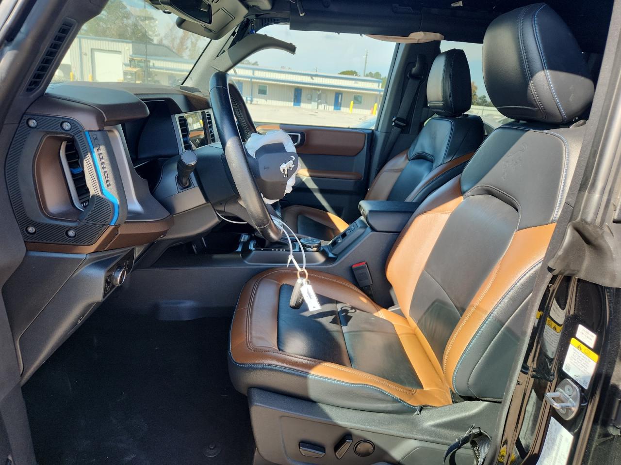 2023 Ford Bronco Base VIN: 1FMEE5DPXPLB50441 Lot: 91847065