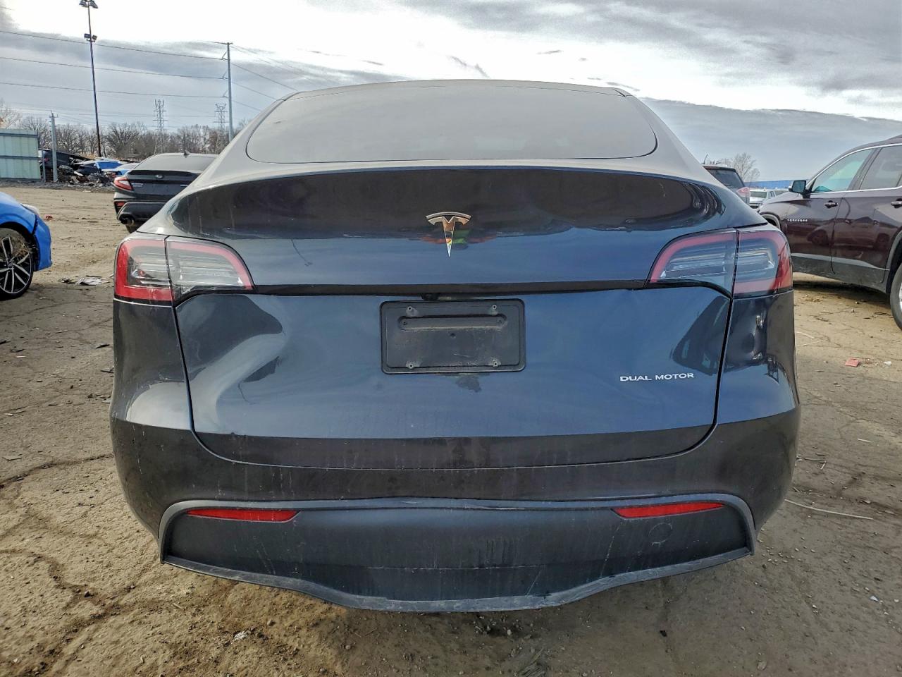 2024 Tesla Model Y VIN: 7SAYGDEE5RF024919 Lot: 93491305