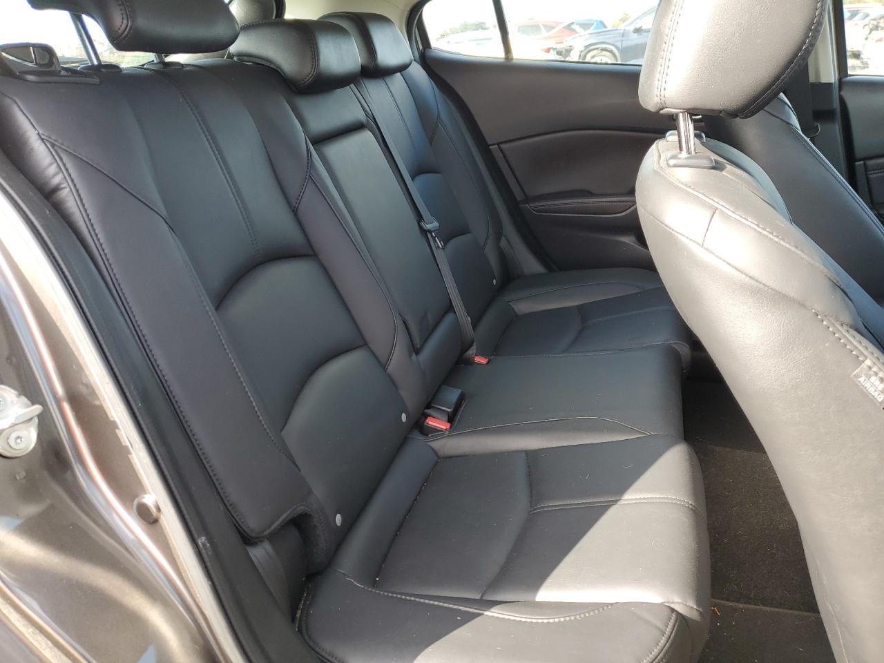 2018 Mazda 3 Touring VIN: 3MZBN1L37JM183883 Lot: 93611515