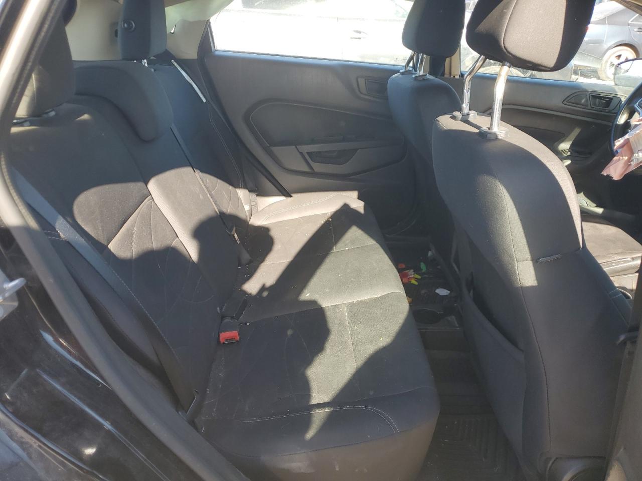 2019 Ford Fiesta Se VIN: 3FADP4EJ0KM165901 Lot: 92468865