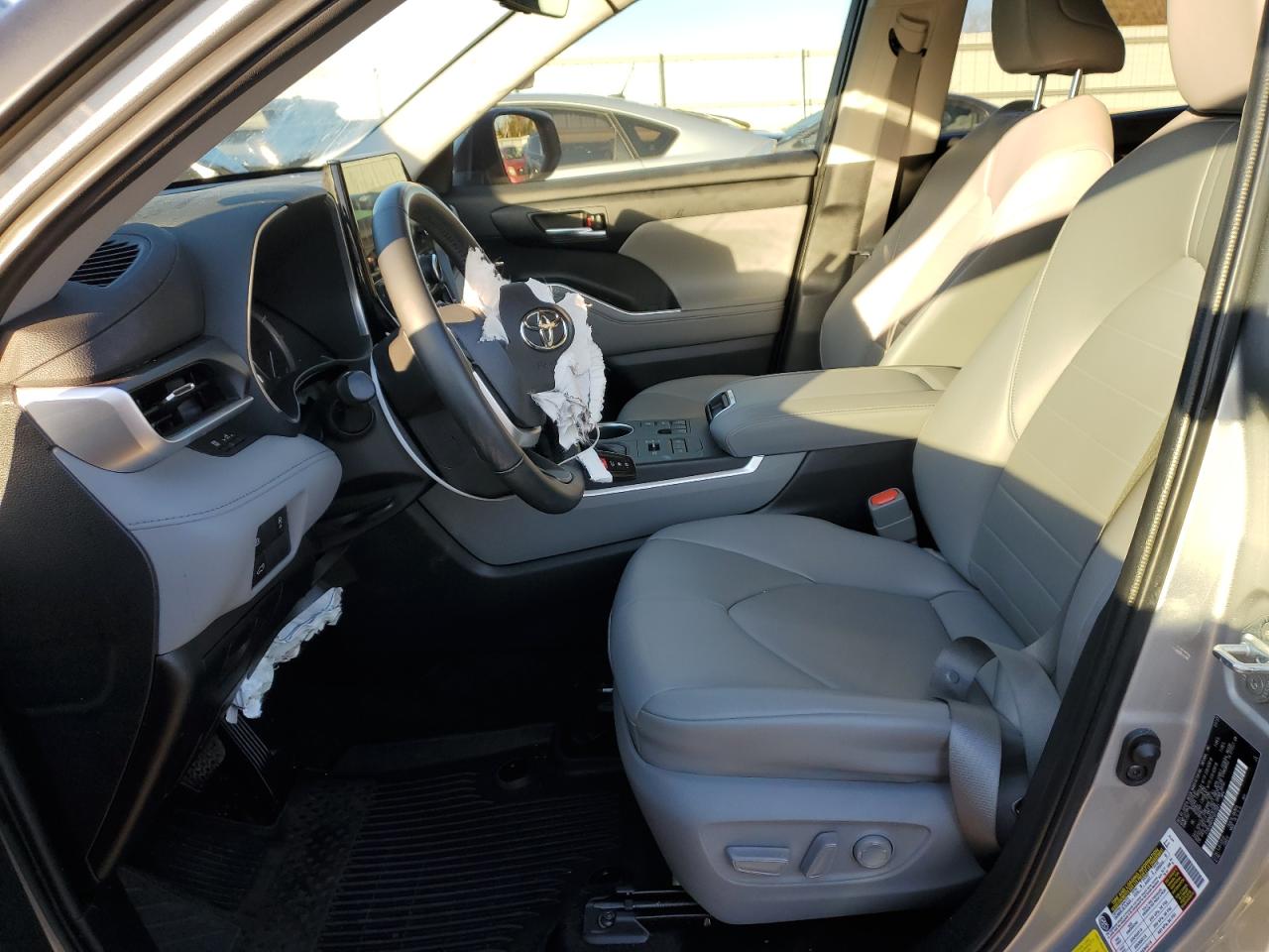 2023 Toyota Highlander L VIN: 5TDKDRBH7PS017681 Lot: 93368605