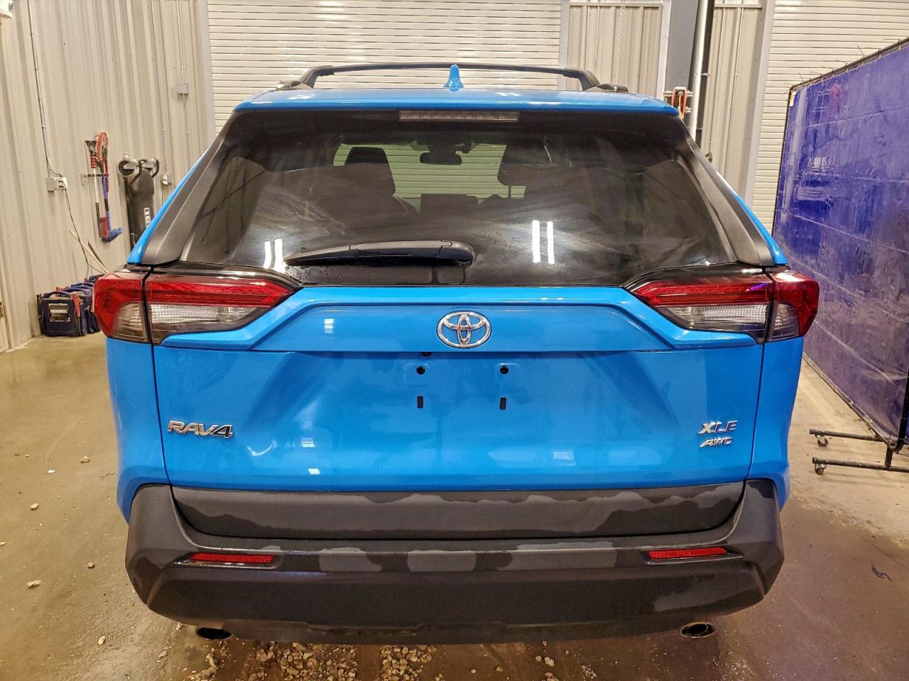 2020 Toyota Rav4 Xle VIN: 2T3P1RFV2LC137364 Lot: 94129255