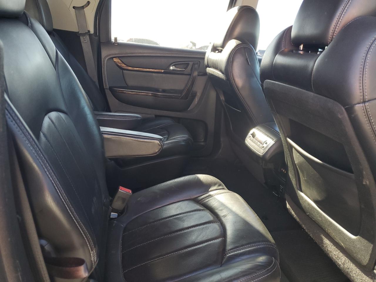 2014 GMC Acadia Denali VIN: 1GKKRTKD1EJ107810 Lot: 92880685