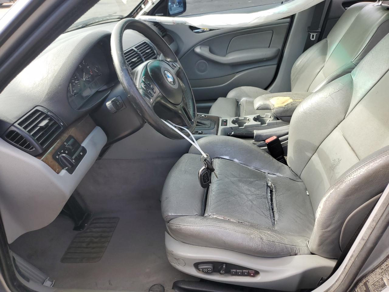 2003 BMW 325 I VIN: WBAET37423NJ41471 Lot: 92689225