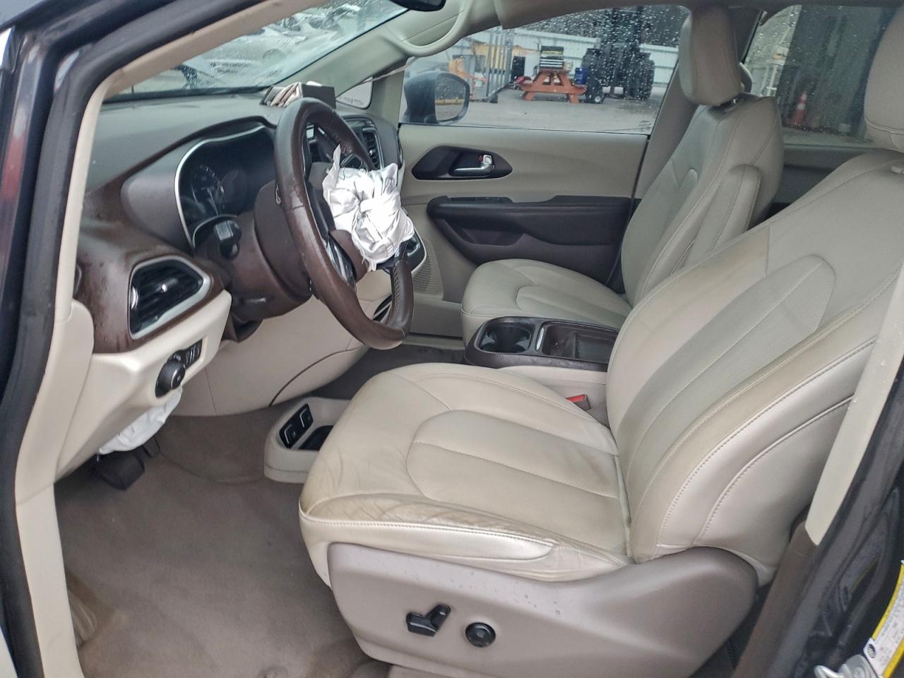 2020 Chrysler Pacifica Touring L VIN: 2C4RC1BG8LR283577 Lot: 94082985