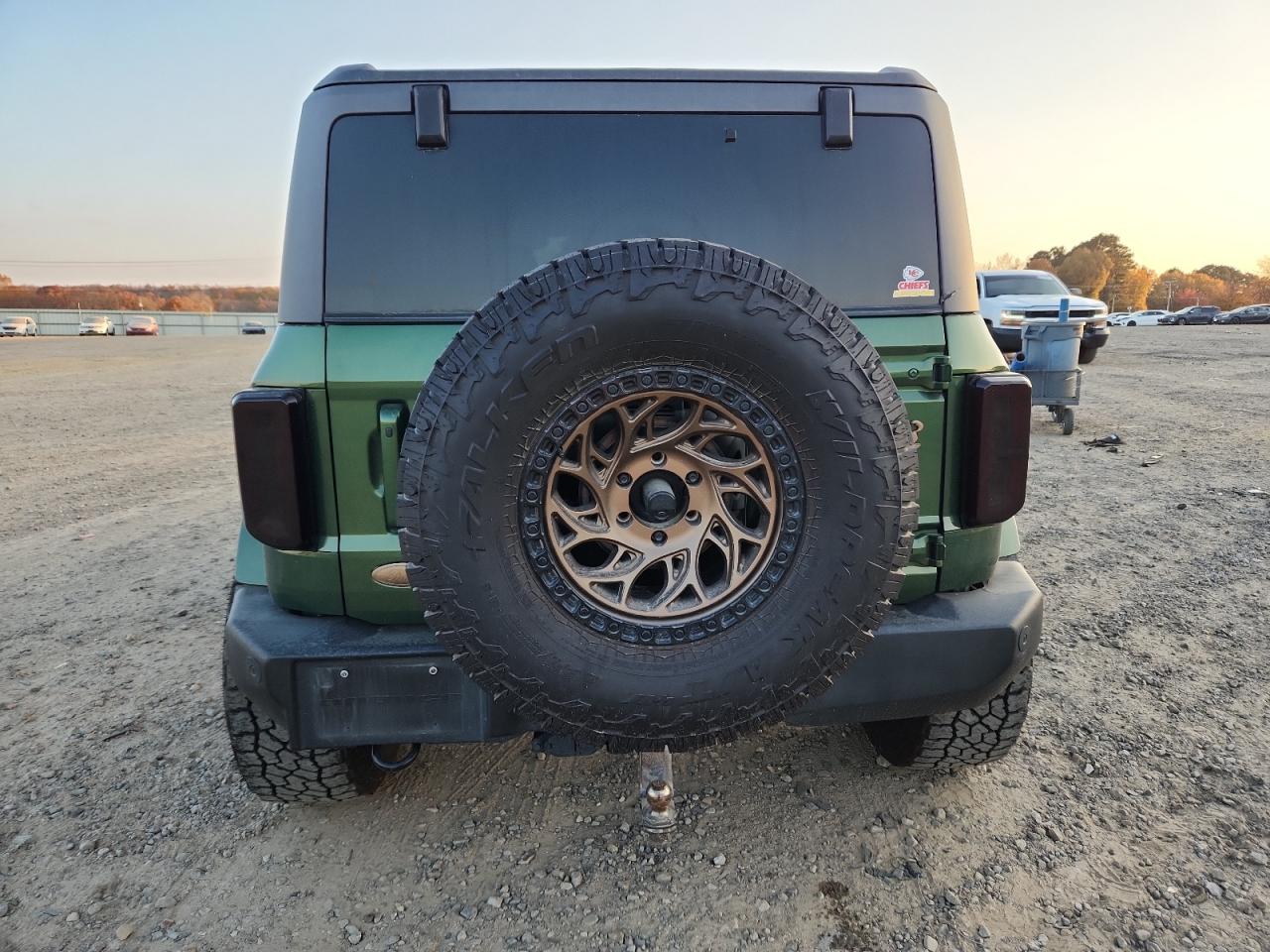 2022 Ford Bronco Base VIN: 1FMDE5BH2NLB11069 Lot: 93330325