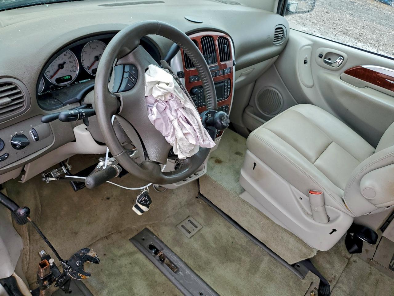 2006 Chrysler Town & Country Limited VIN: 2A4GP64L26R617085 Lot: 94165745