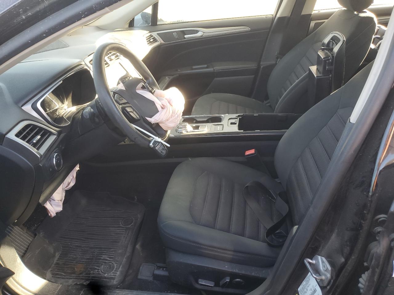 2017 Ford Fusion Se VIN: 3FA6P0HD1HR364703 Lot: 70958245