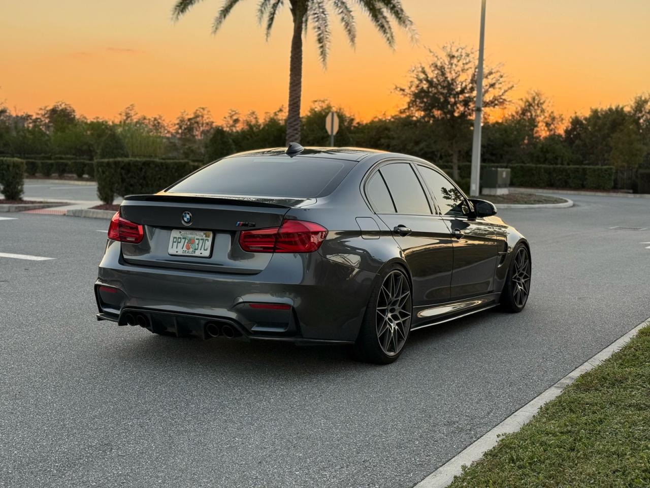 Фото: WBS8M9C59H5G84818