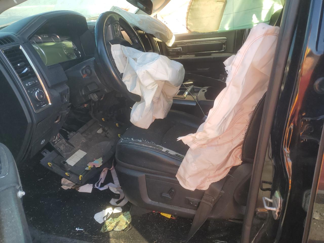 2013 Ram 1500 Sport VIN: 1C6RR6MT0DS638772 Lot: 92453925