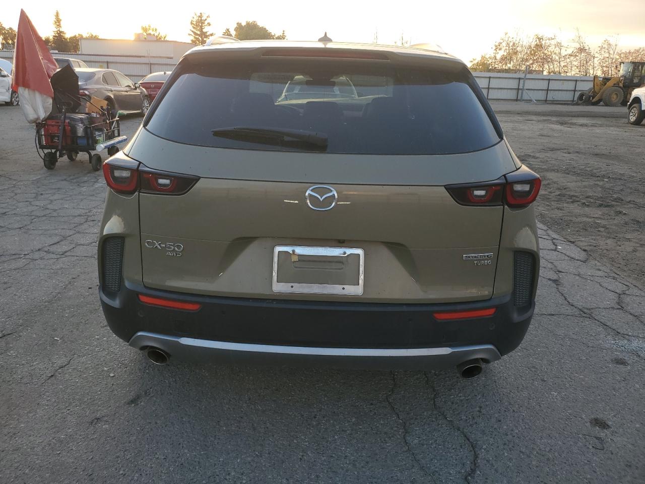 2023 Mazda Cx-50 Premium Plus VIN: 7MMVABEY4PN100385 Lot: 90739585