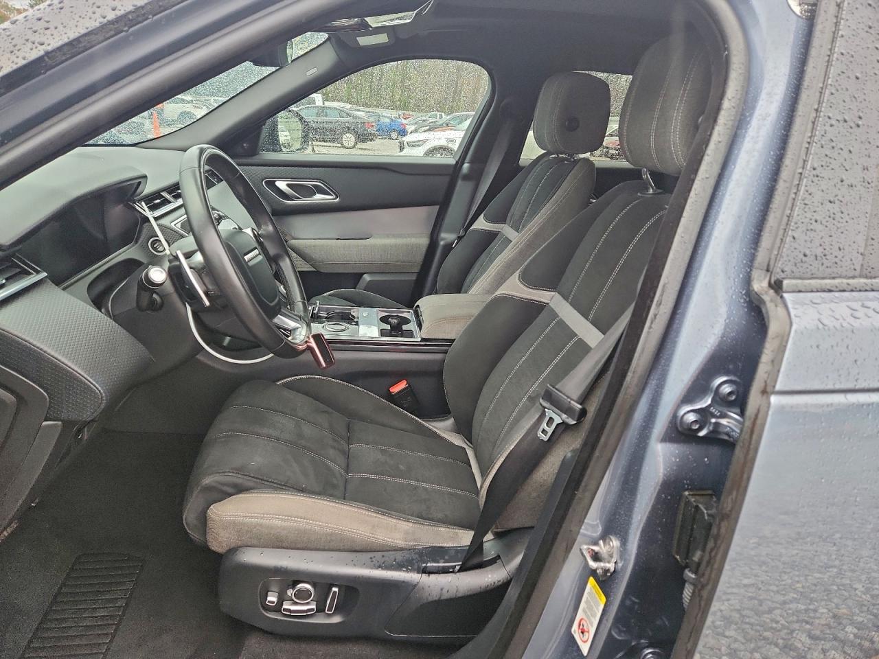 2019 Land Rover Range Rover Velar R-Dynamic Se VIN: SALYL2FV1KA215062 Lot: 94042395