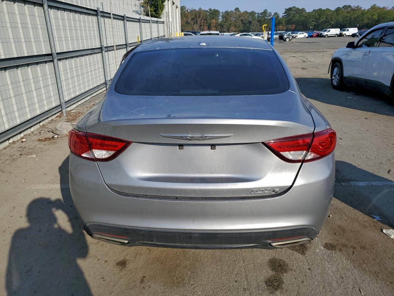 2015 Chrysler 200 S VIN: 1C3CCCBG0FN526497 Lot: 93656095