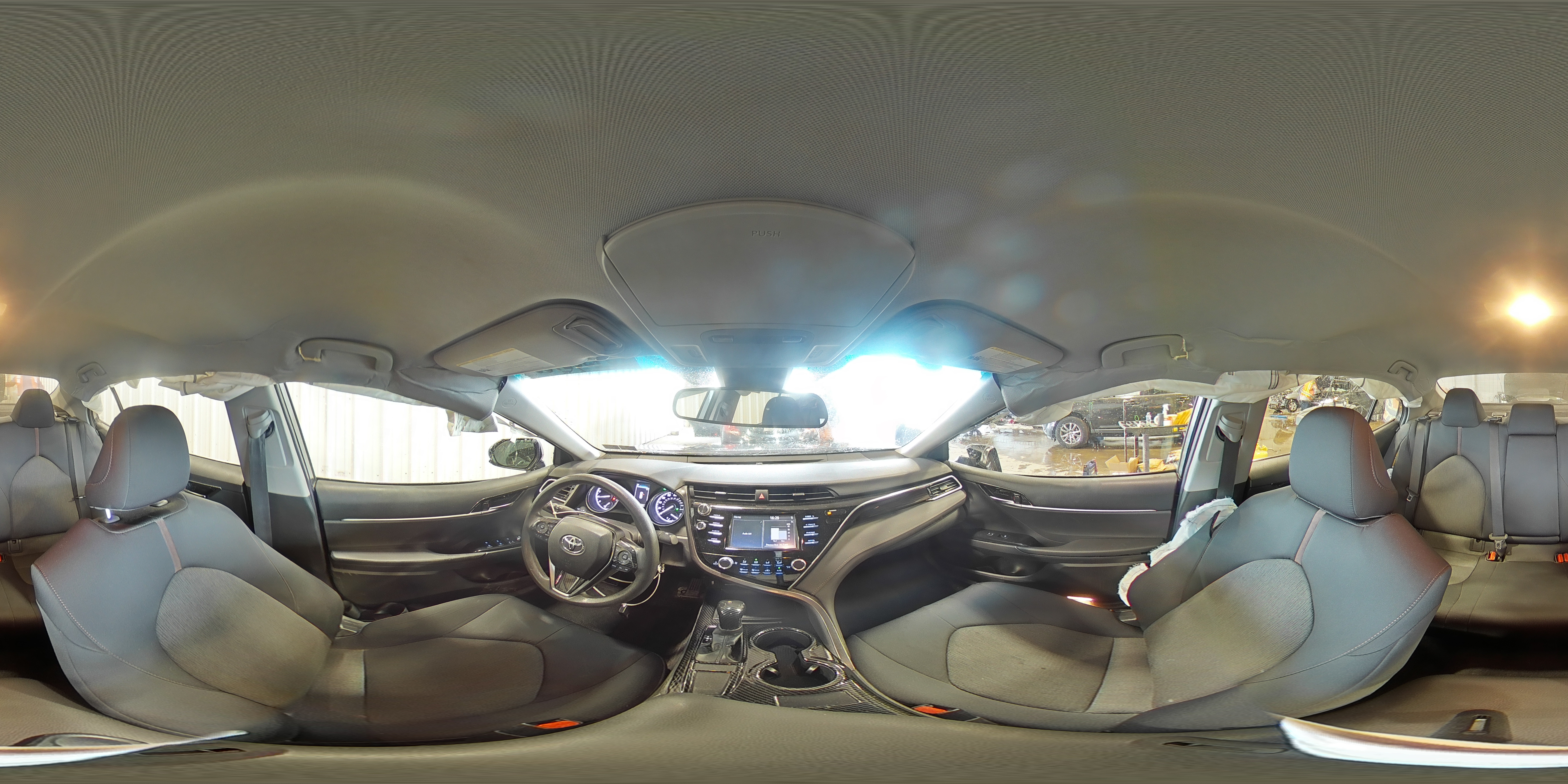 2018 Toyota Camry L VIN: 4T1B11HK5JU557882 Lot: 91932785