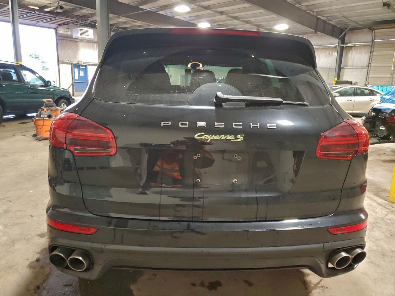 2017 Porsche Cayenne Se Hybrid Platinum VIN: WP1AE2A2XHLA74620 Lot: 94098305