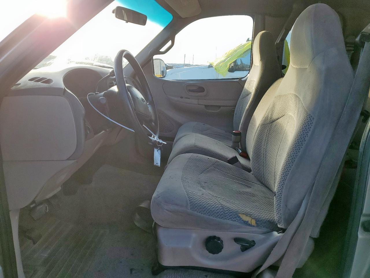 1999 Ford F150 VIN: 1FTRX17LXXNC20073 Lot: 92108725