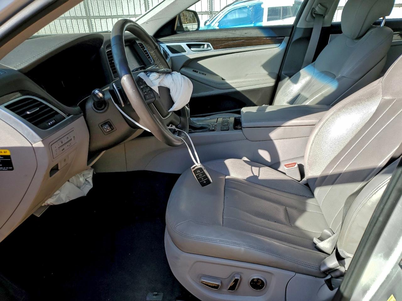 2017 Genesis G80 Base VIN: KMHGN4JE3HU191673 Lot: 94072985